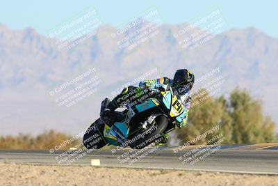 media/Jan-12-2025-CVMA (Sun) [[be1d2b16e3]]/Race 3-Amateur Supersport Middleweight/